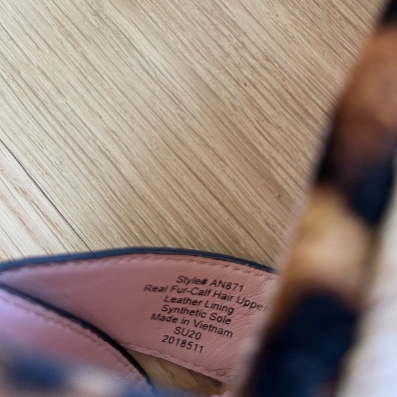 J. Crew wedge in leopard calf hair size 6 - Picture 2 of 4